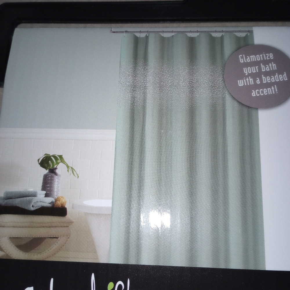 Starburst with crystal beads 1shower curtain